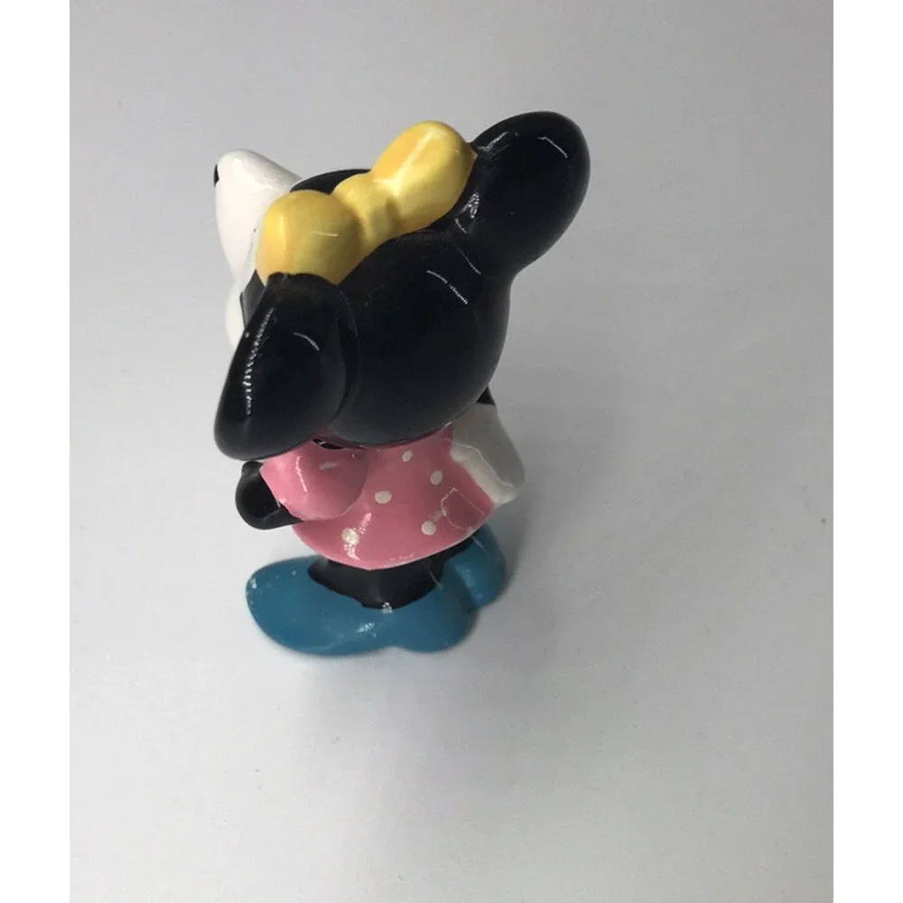 VTG MINNIE MOUSE Walt Disney Productions Japan Ceramic Figurine Yellow Bow